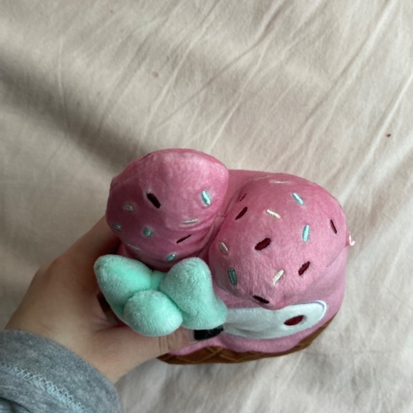 MY MELODY icecream plushie - Picture 2 of 4